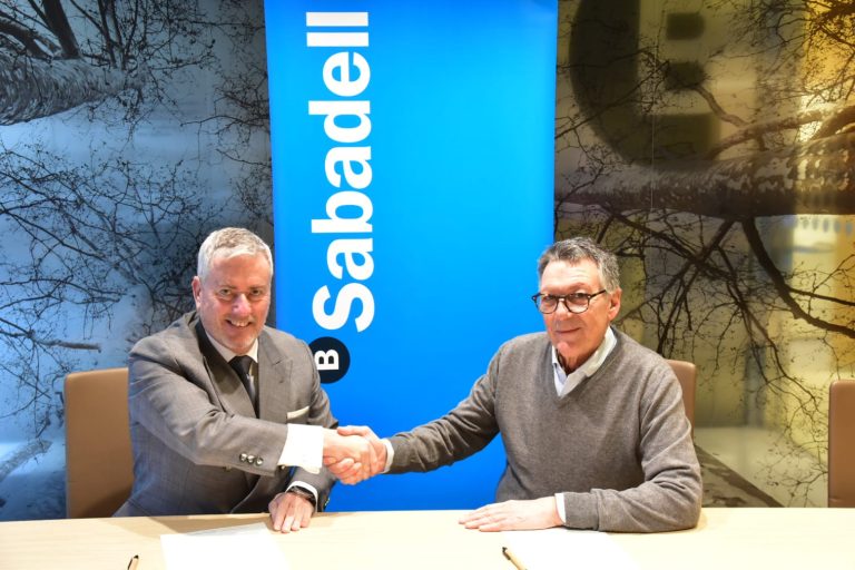 El Banco Sabadell sigue un año más apoyando la Itzulia como patrocinador del Gran Premio 